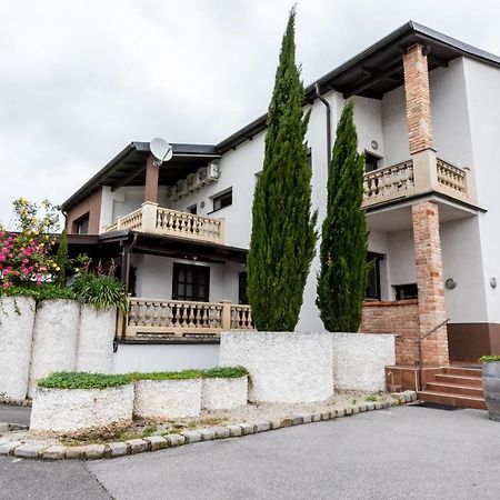 Gaestehaus Moser Mönchhof Dış mekan fotoğraf
