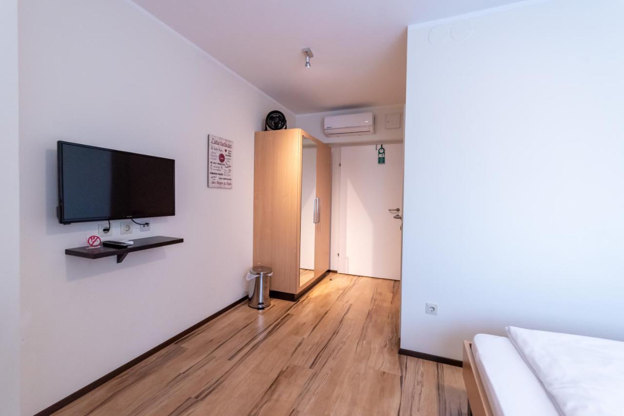 Gaestehaus Moser Mönchhof Dış mekan fotoğraf