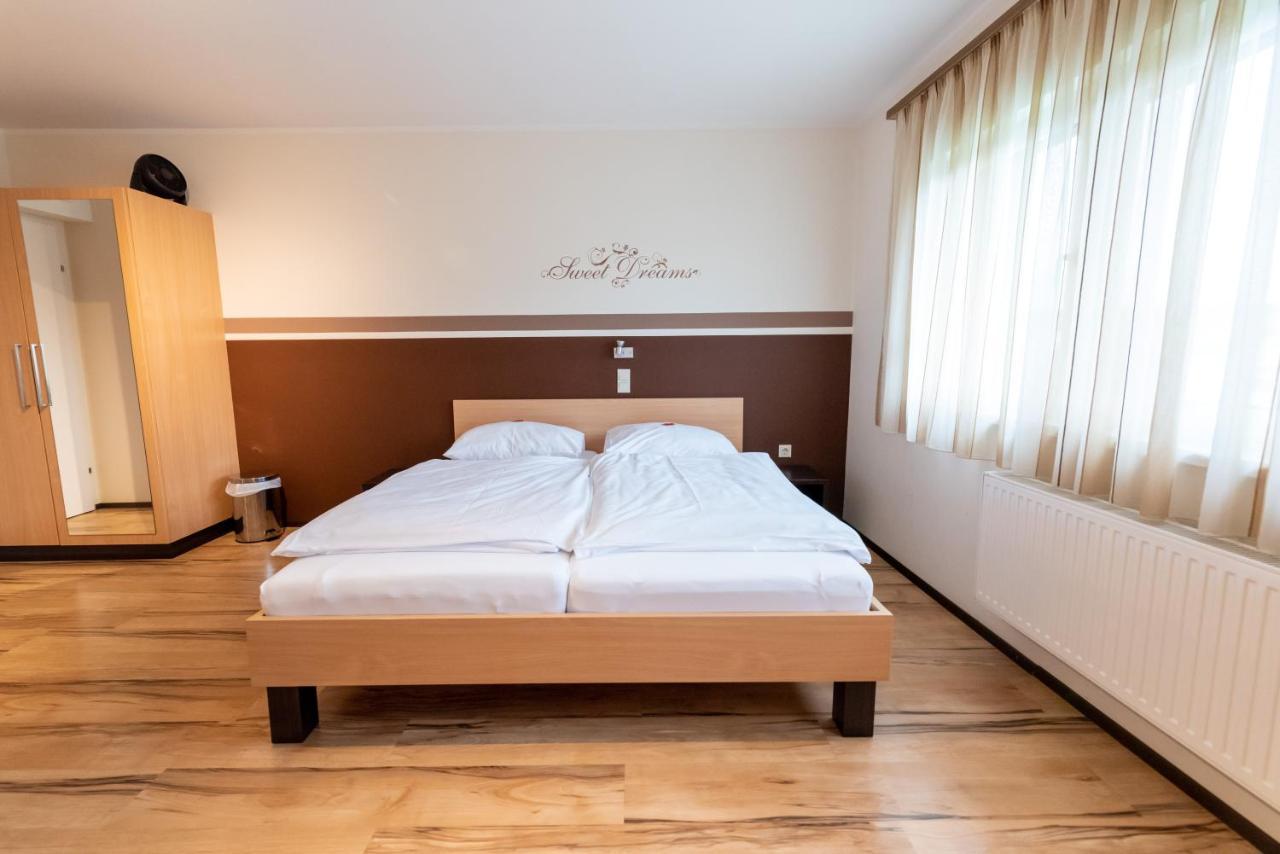 Gaestehaus Moser Mönchhof Dış mekan fotoğraf