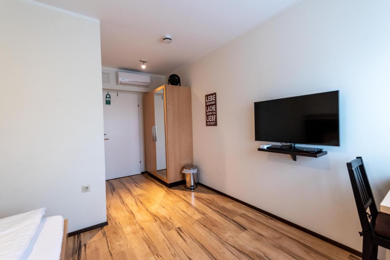 Gaestehaus Moser Mönchhof Dış mekan fotoğraf